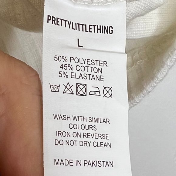 PrettyLittleThing white ribbed cropped v-neck cardigan L - Picture 3 of 5